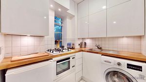 Kitchen- click for photo gallery